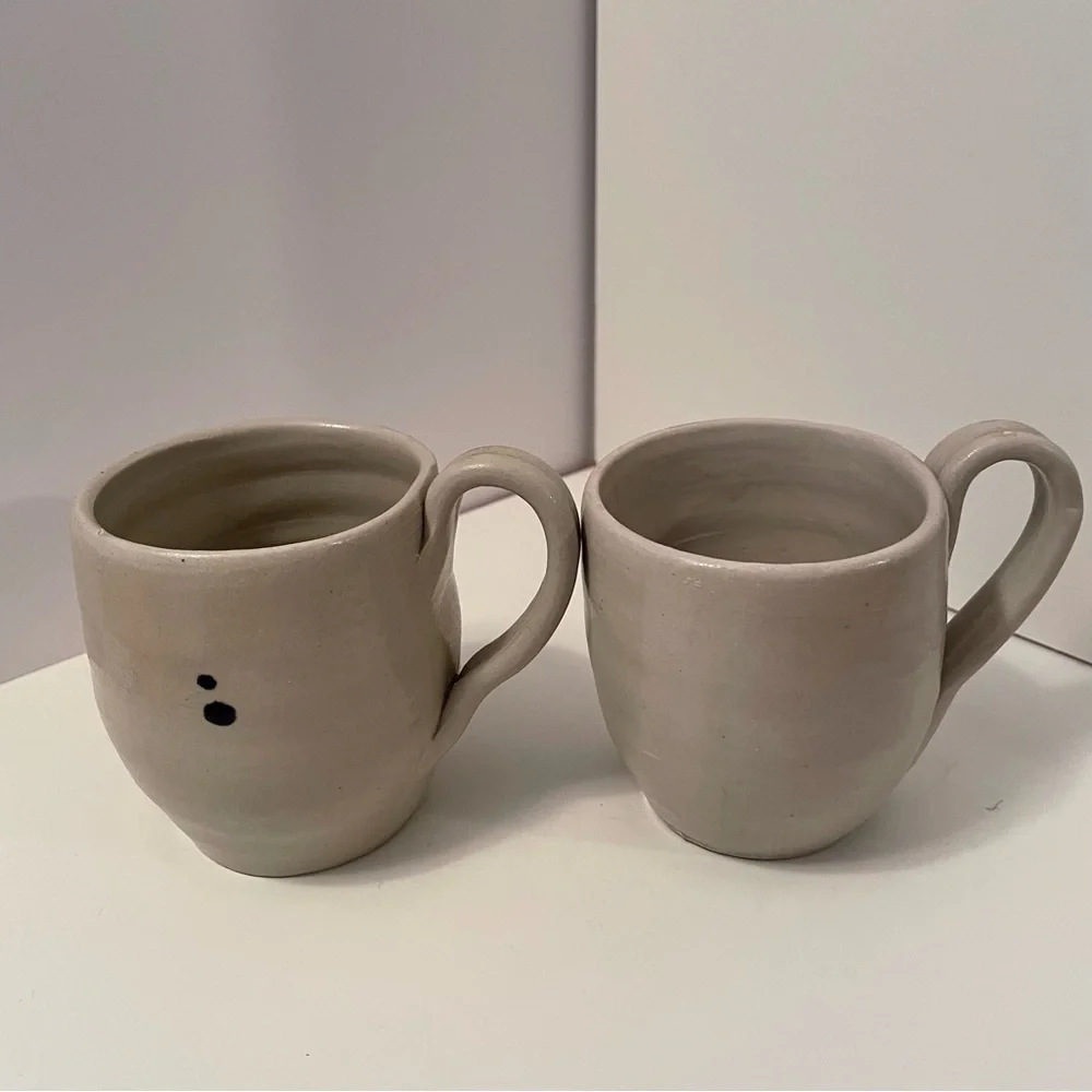 Williamsburg Salt Glazed Pottery‎ Mug Set Of 2